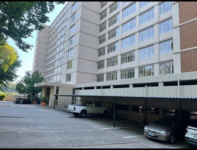 3 BEDROOM APARTMENT FOR SALE IN BEDFORD GARDENS